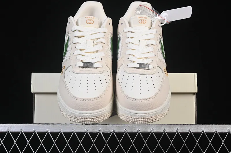 All categories Nk Air Force 1 Air Force series Nk Air Force 1 Low Air Force low-top Nike Air Force 1'07 Low Gucci co-branded white brown green Air Force 1 low-top casual sneakers YF9511-804